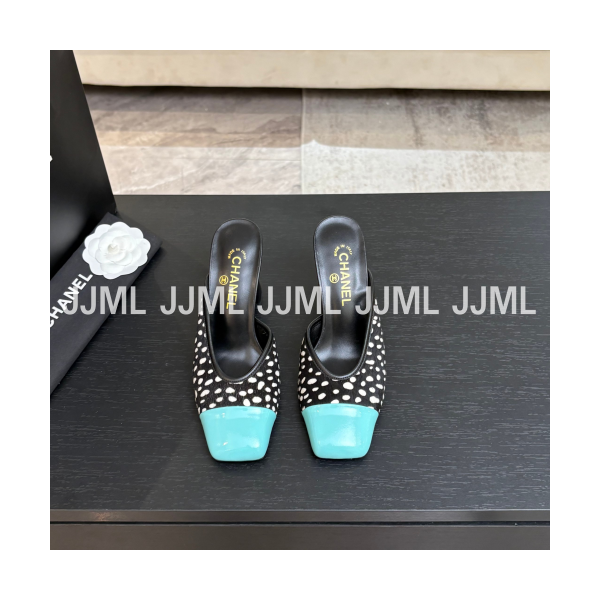 샤넬 20C 파리 인 로마 뮬 아쿠아 도트