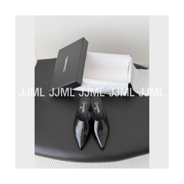 샤넬 스틸레토 뮬 블랙