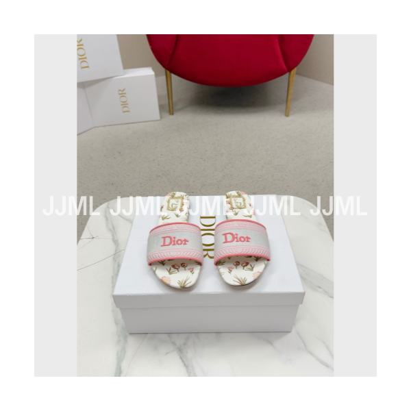 디올 디웨이 뮬 슬리퍼 가든 데이지 멀티컬러