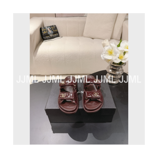 샤넬 벨크로 뮬 슬라이드 그레인드 카프스킨 버건디