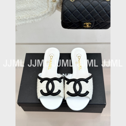 샤넬 26S CC 로고 슬리퍼 화이트