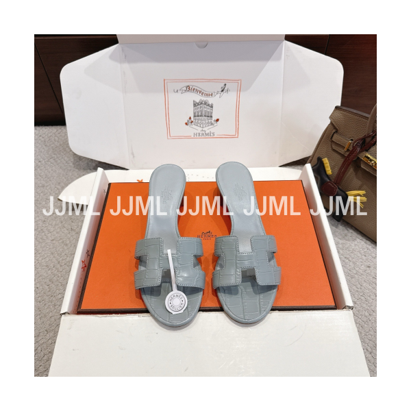 에르메스 오아시스 크로커다일 그레이