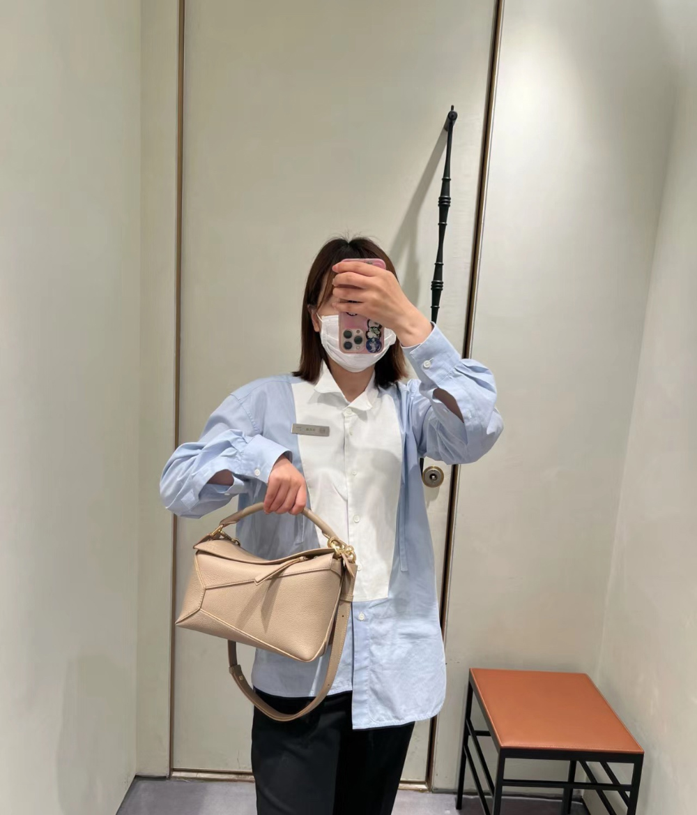 가방 모델 착용 이미지-S170L4