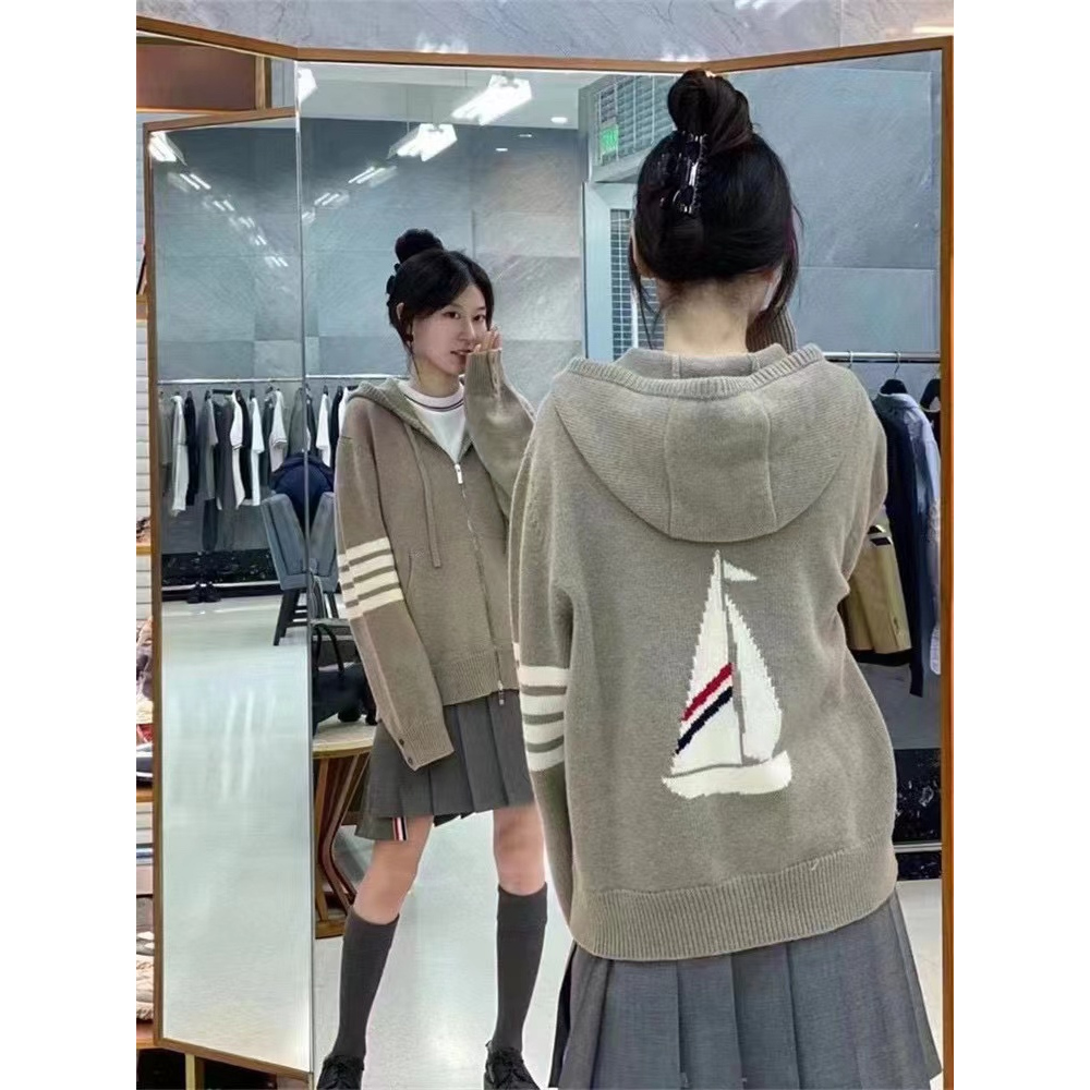 긴팔 티셔츠 모델 착용 이미지-S58L11