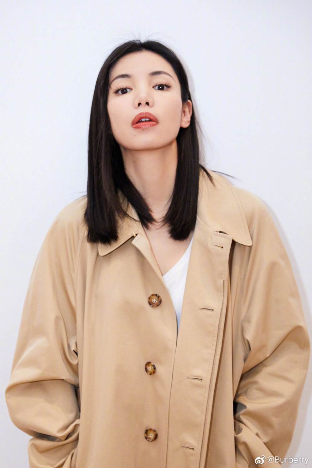 코트 모델 착용 이미지-S73L18
