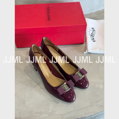 페라가모 바라 펌프스 버건디