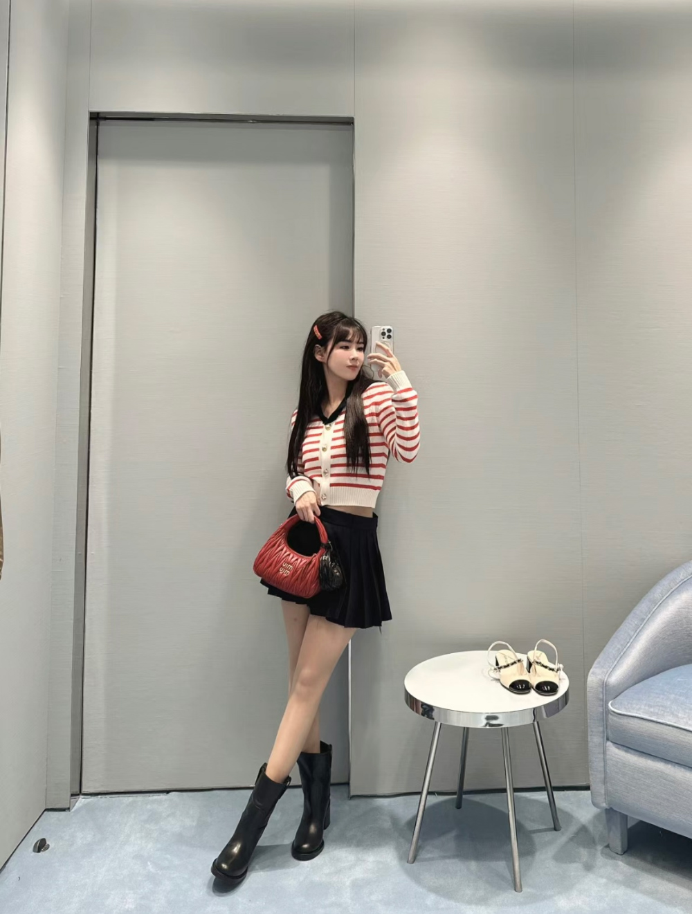 미니 스커트 모델 착용 이미지-S37L18