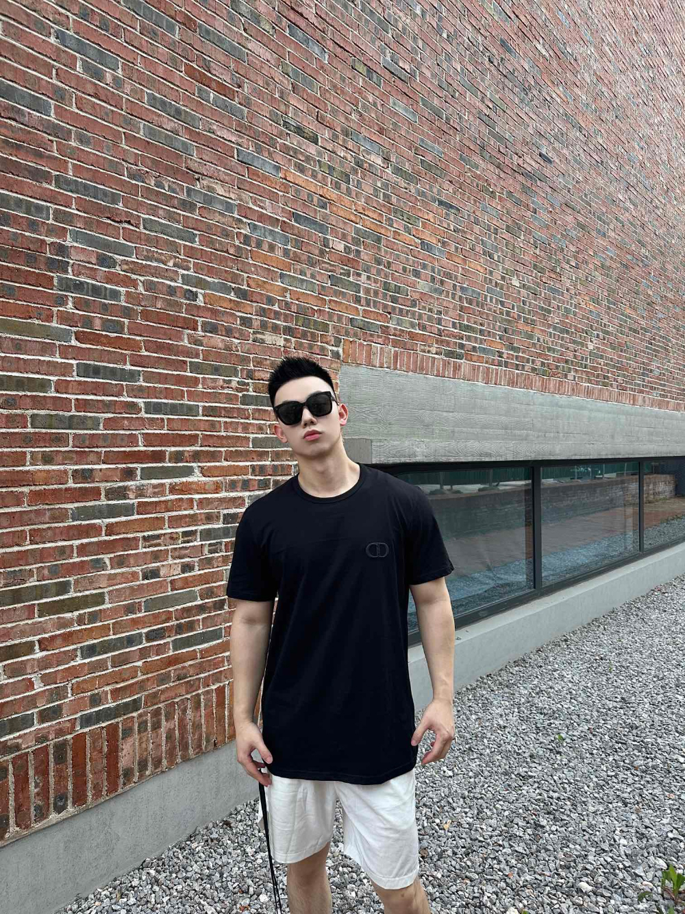 반팔 티셔츠 모델 착용 이미지-S620L41
