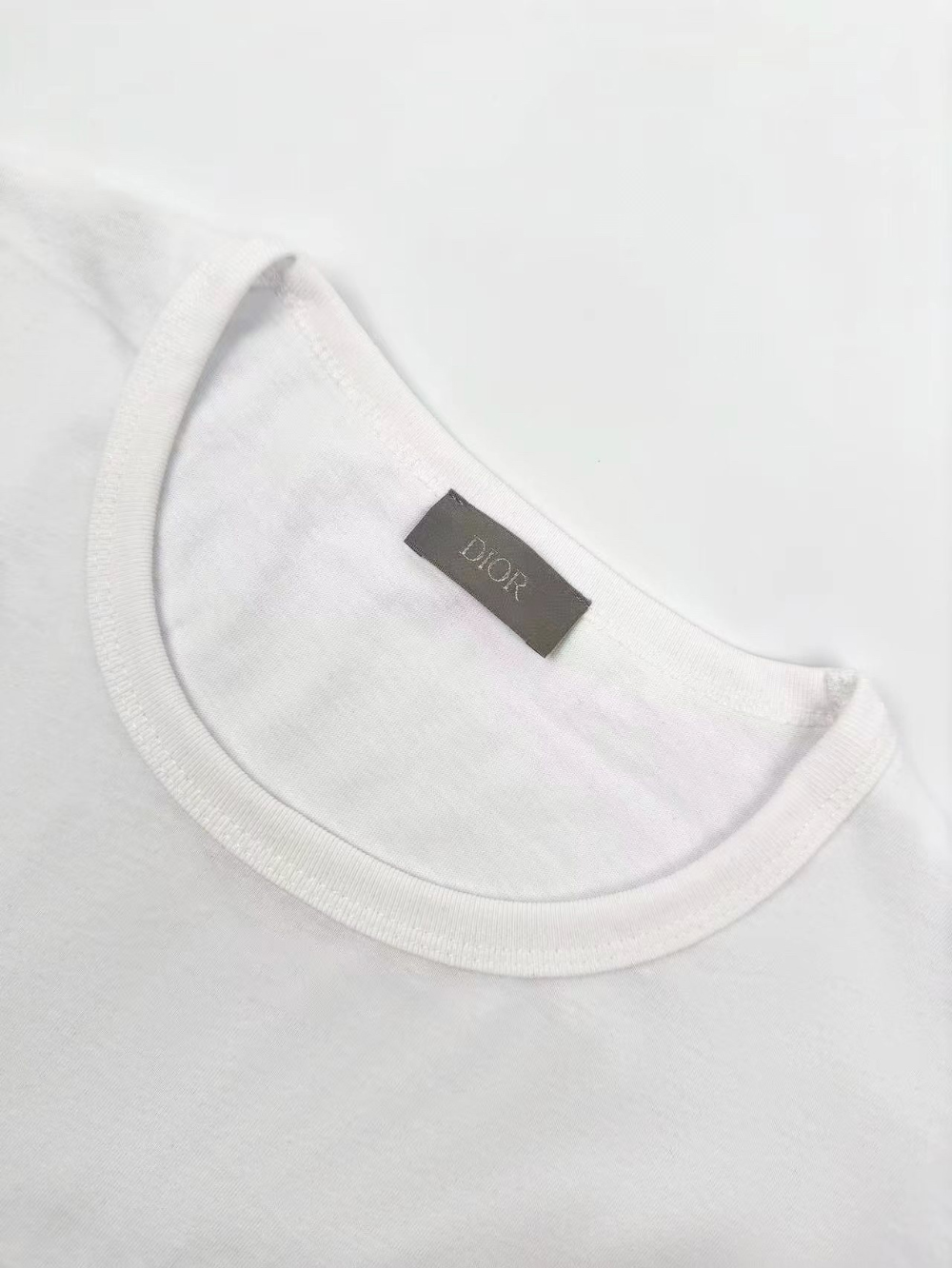 반팔 티셔츠 상품상세 이미지-S620L46