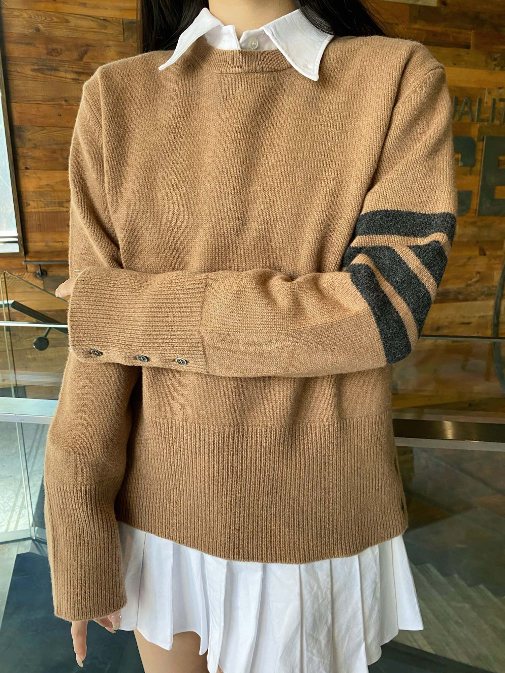 긴팔 티셔츠 모델 착용 이미지-S12L14