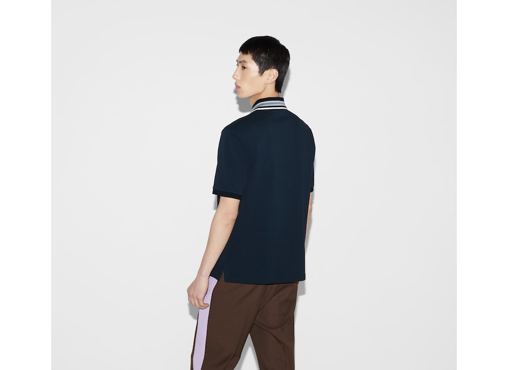 반팔 티셔츠 모델 착용 이미지-S628L22