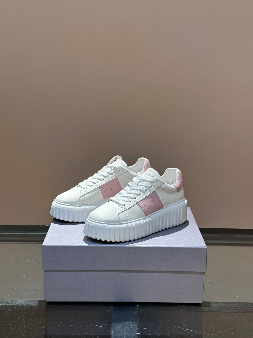 신발 오트밀 색상 이미지-S146L25