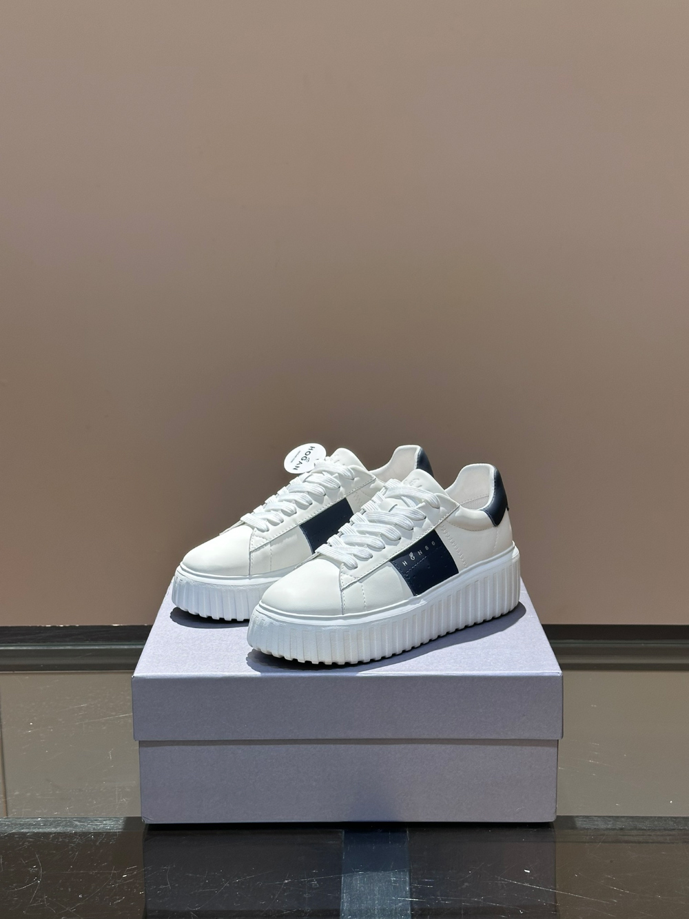 신발 차콜 색상 이미지-S146L41