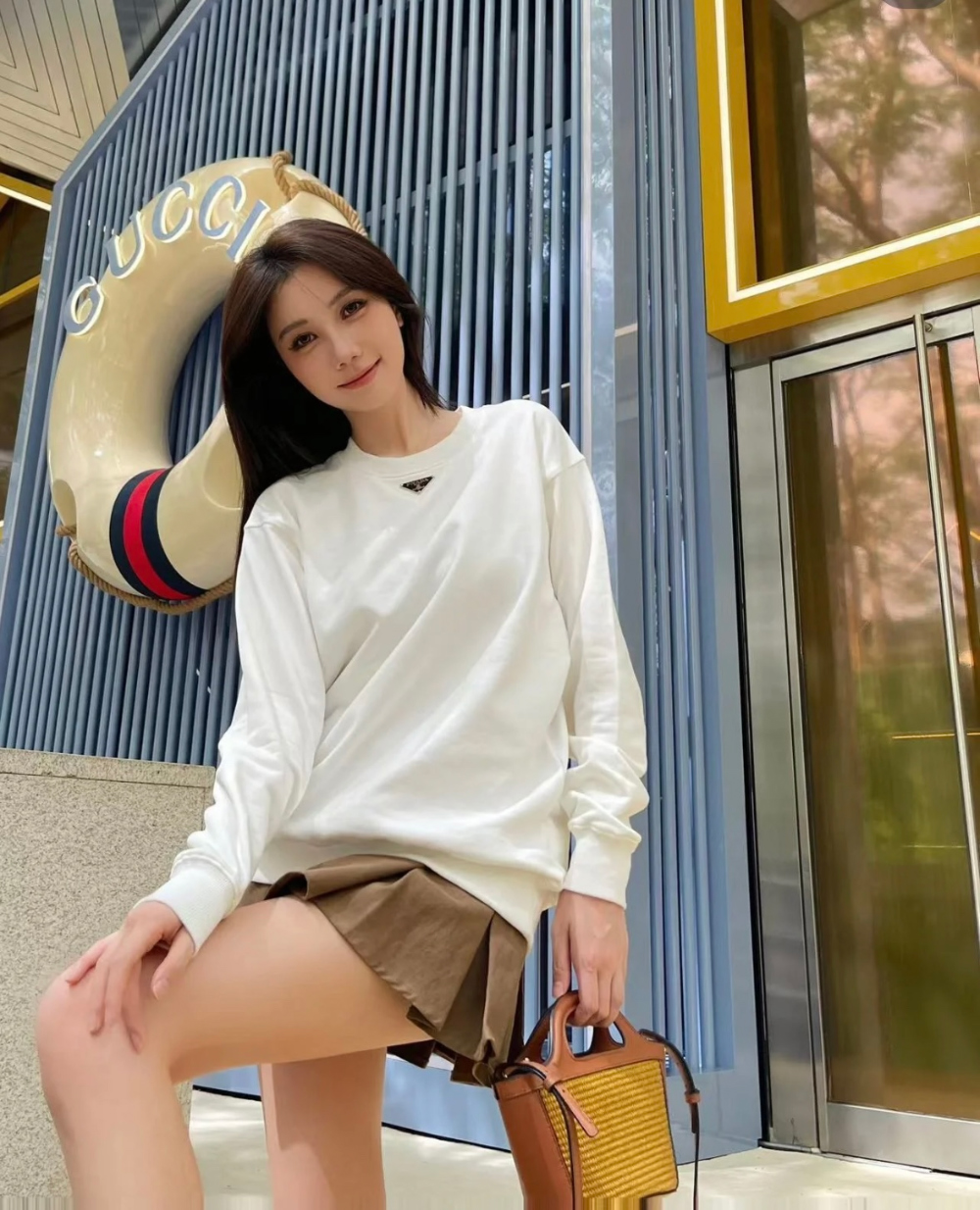 긴팔 티셔츠 모델 착용 이미지-S73L11