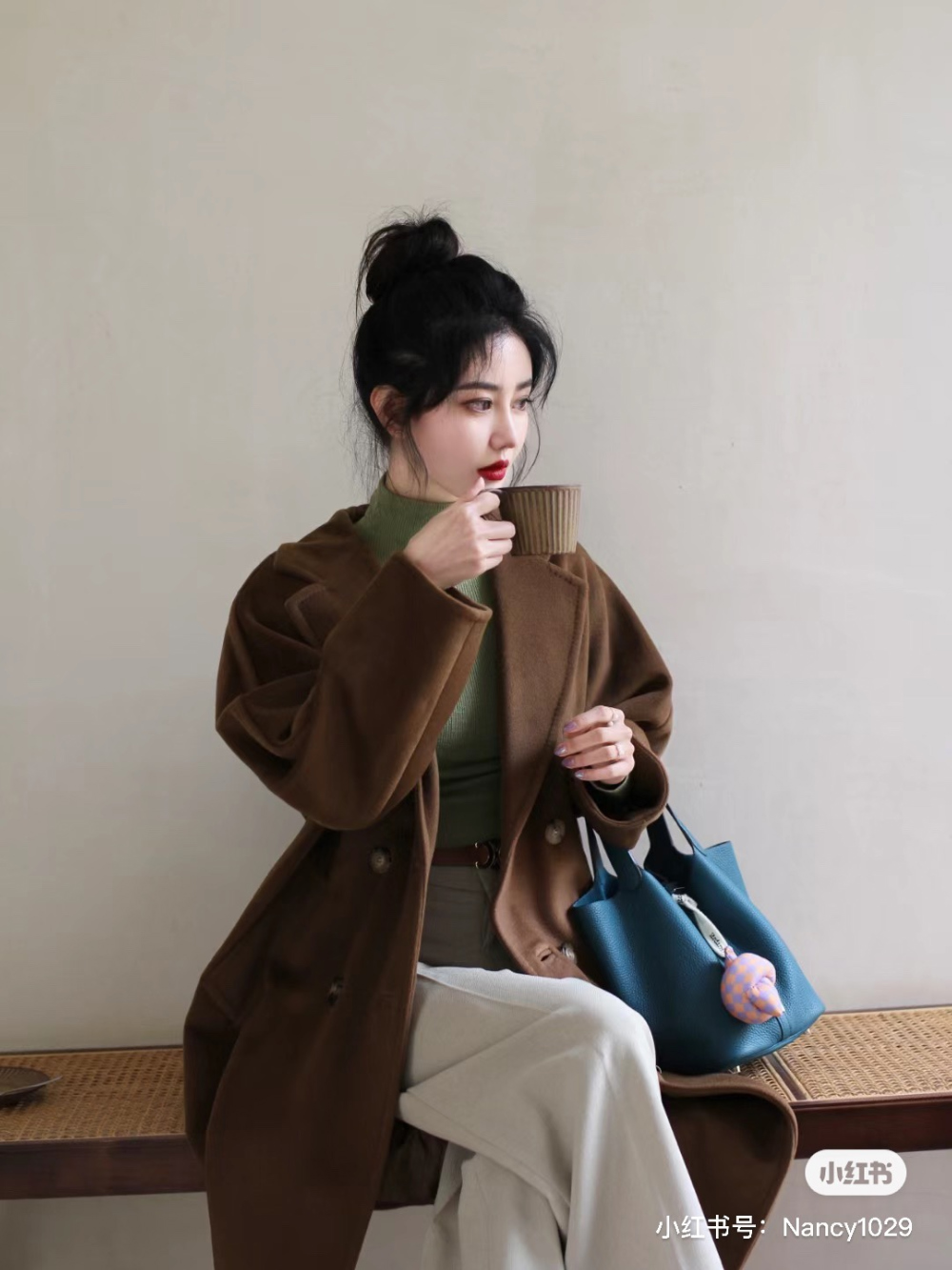 코트 모델 착용 이미지-S158L12