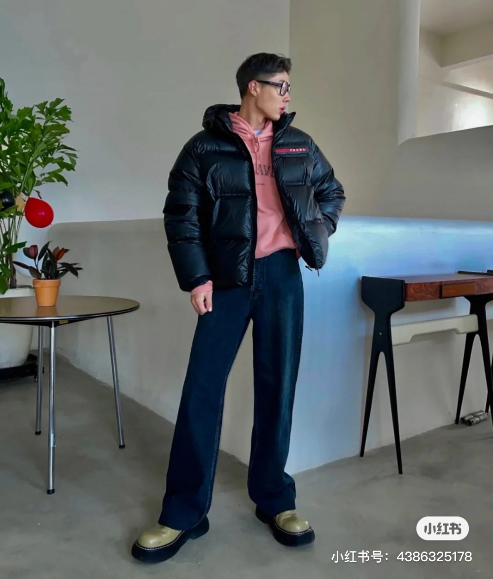 패딩 모델 착용 이미지-S258L11