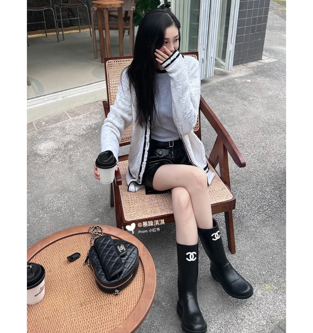 신발 모델 착용 이미지-S142L6