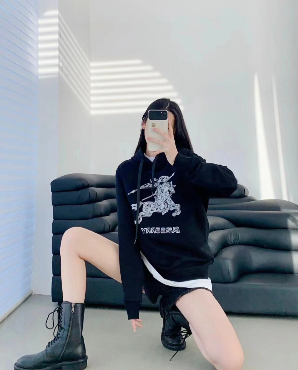 바지 모델 착용 이미지-S117L8