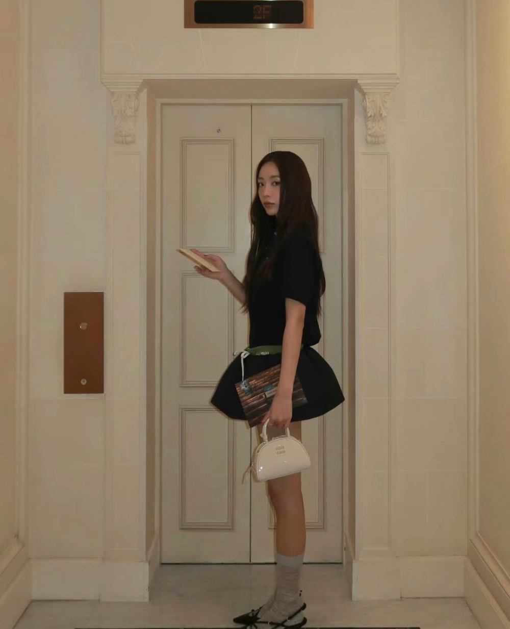미니 스커트 모델 착용 이미지-S8L8