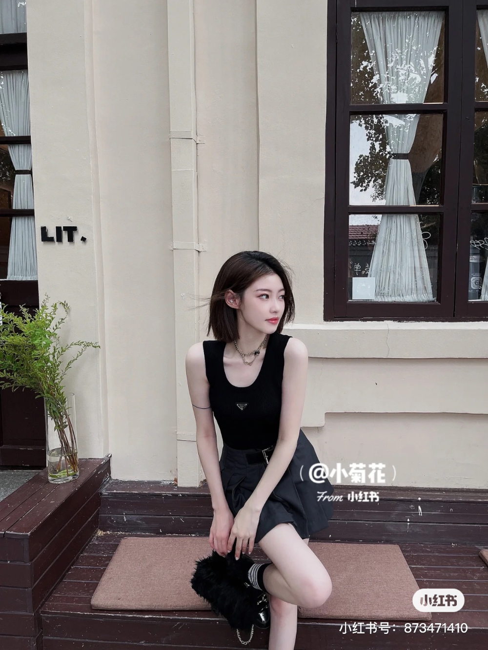 민소매 모델 착용 이미지-S1121L17