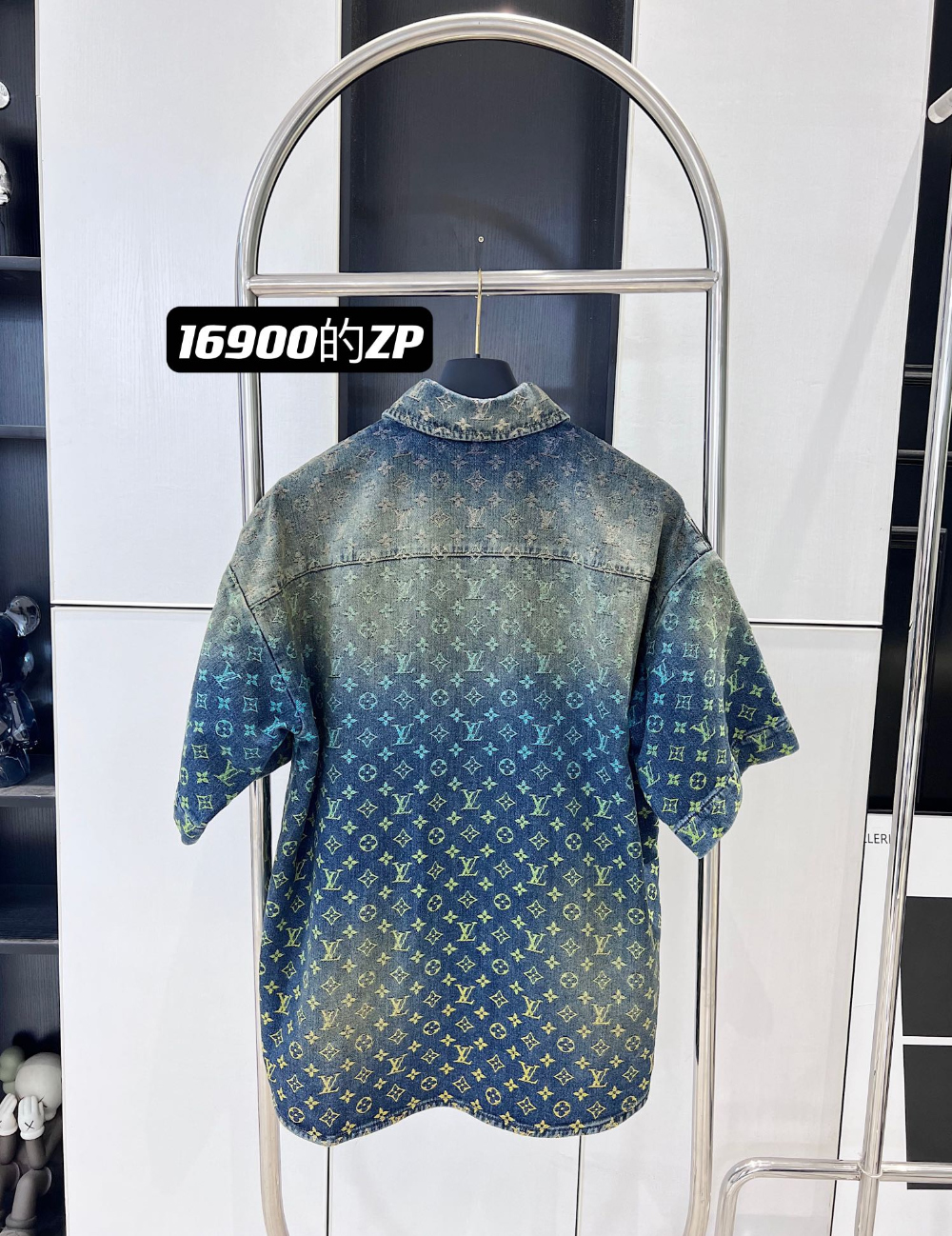 반팔 티셔츠 화이트 색상 이미지-S1063L24