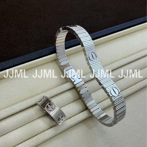 까르띠에 러브 언리미티드 팔찌 화이트골드