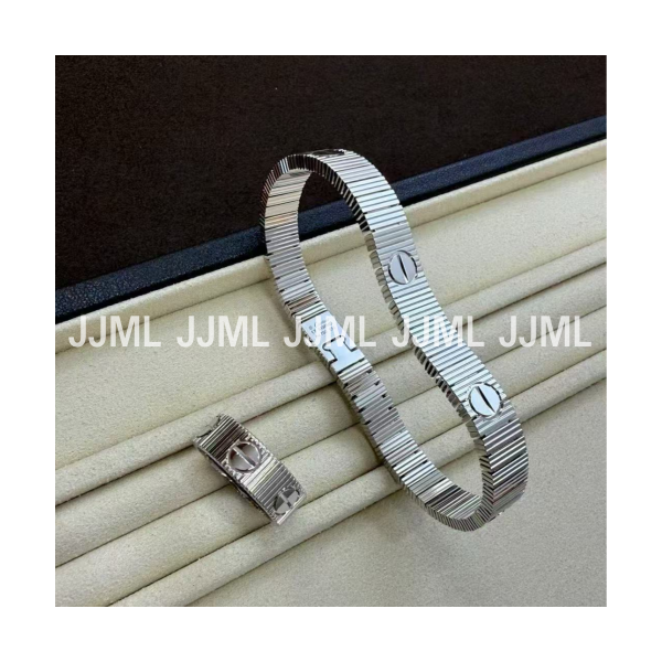 까르띠에 러브 언리미티드 팔찌 화이트골드