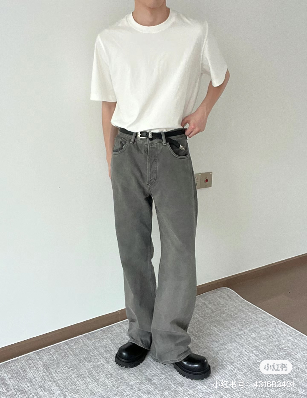 바지 모델 착용 이미지-S1L8