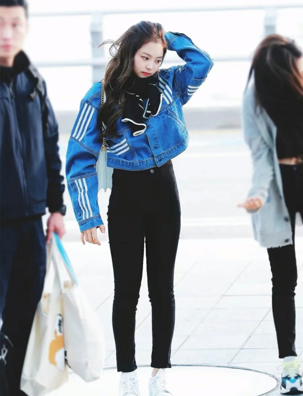 머플러 모델 착용 이미지-S55L5