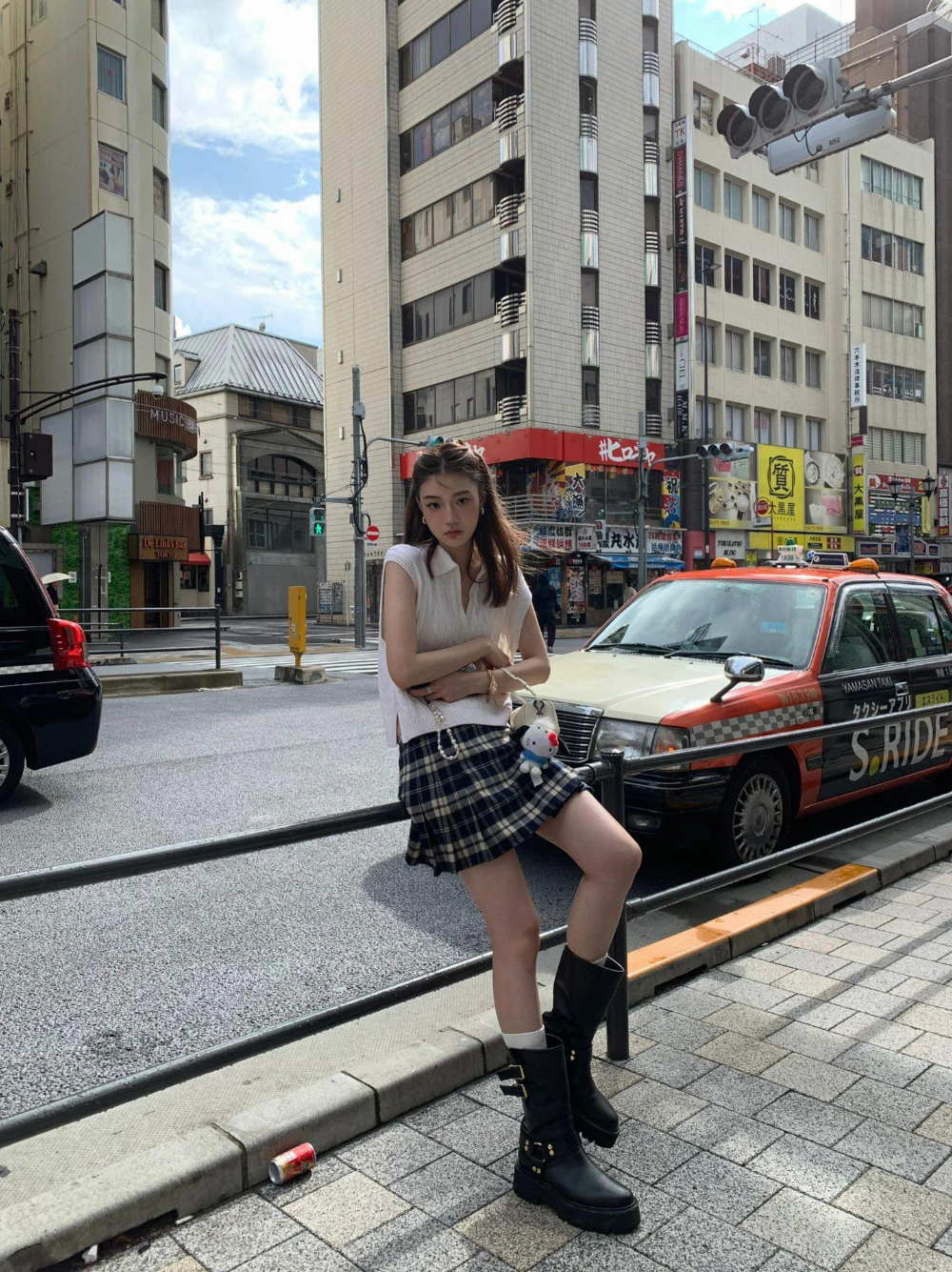 신발 모델 착용 이미지-S86L17